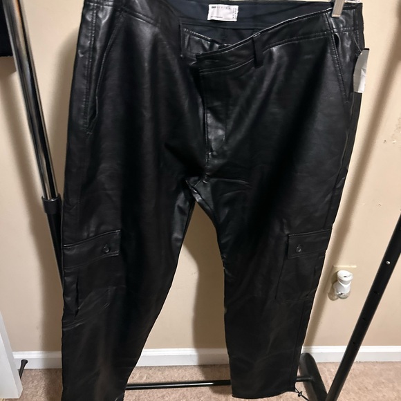 ASOS Men’s Black Cargo Leather Pants - Picture 2 of 5